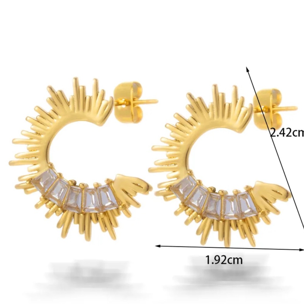 Elegant Gold Earrings with Crystal Accents